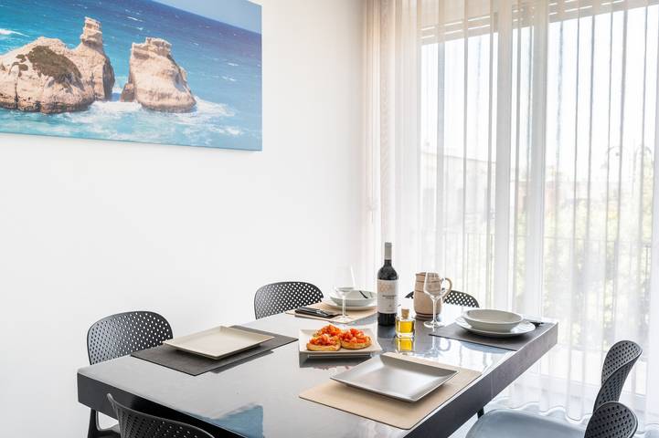 'Piazza Pertini - Room Ambra' with Balcony, Wi-Fi and Air Conditioning in Melendugno, Lecce Province