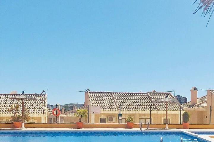 Maison de vacances pour 6 personnes, avec piscine ainsi que jardin et balcon à Mazarrón