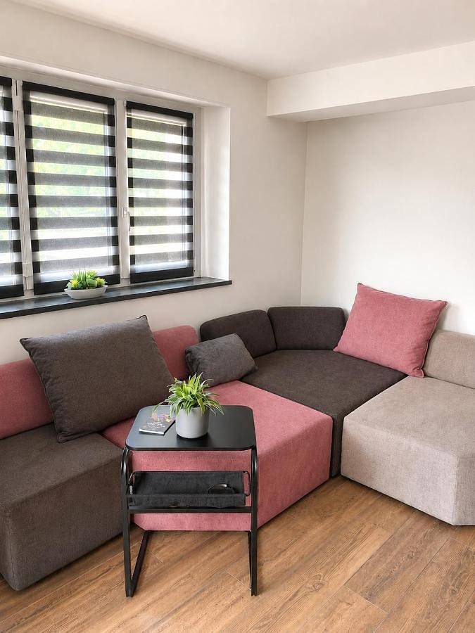 Gîte pour 2 personnes, avec jardin et vue à Conthey
