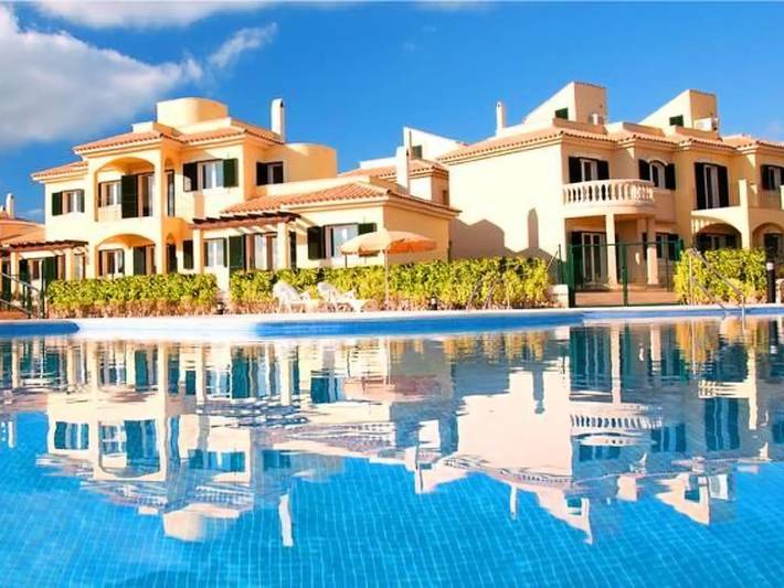 Chalet para 4 personas, con Balcón y Terraza además de Jardín y Piscina en Sa Ràpita