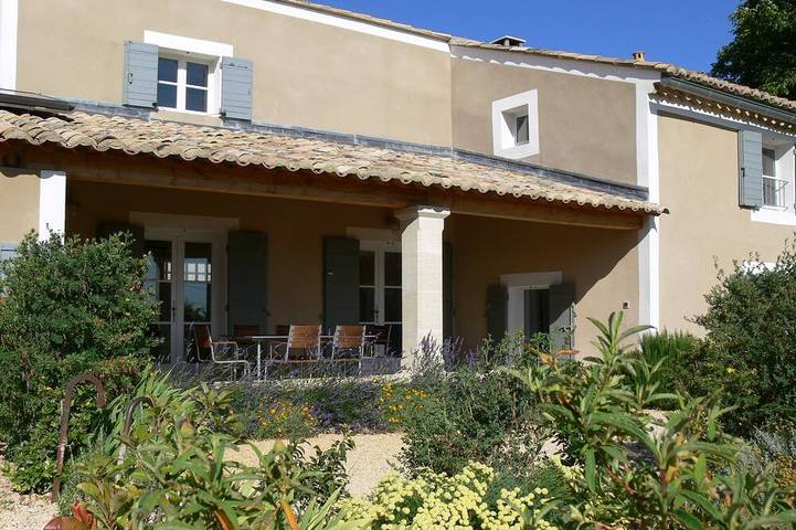 Villa pour 6 personnes, avec piscine ainsi que jardin et terrasse - 1