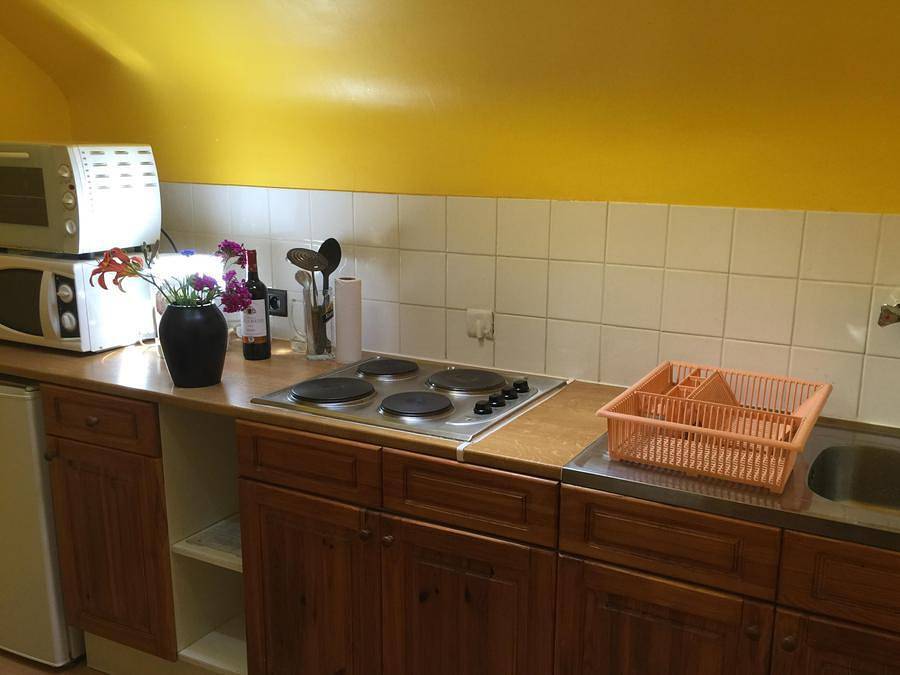 Camping des Bains - Apartment 4 persons - N°2 (through rooms) in Saint-Honoré-les-Bains, Morvan Regional Nature Park