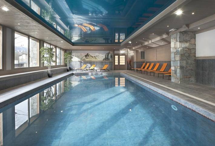 Appart’hôtel pour 4 personnes, avec balcon ainsi que sauna et piscine