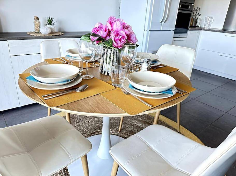 Appartement entier, Two-Bedroom Apartment in Lucciana, Région de Bastia
