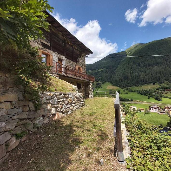 Gîte pour 4 personnes, avec jardin ainsi que terrasse et vue à Rabbi - 2