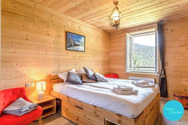 Gîte pour 5 personnes, avec terrasse à Montmin - 2