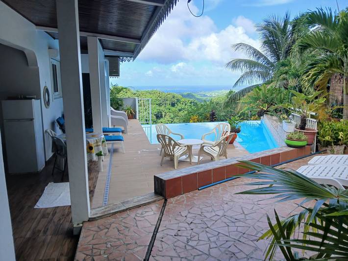 Location de vacances pour 8 personnes, avec terrasse et piscine à Le François - 4