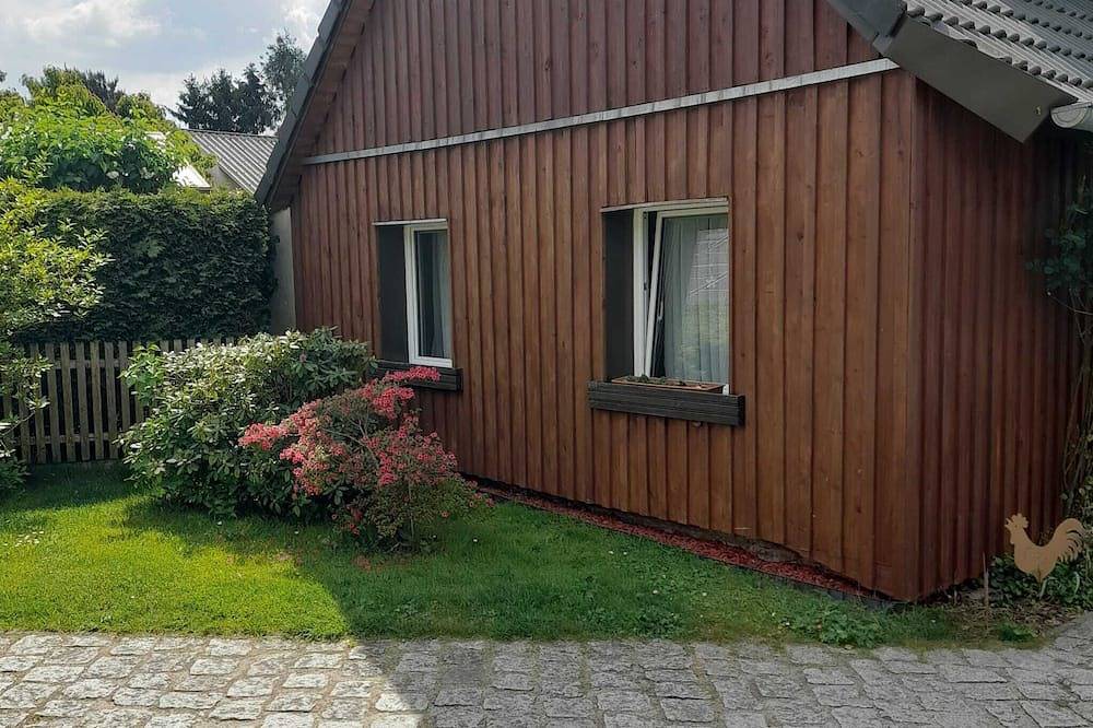 Komfortables Ferienhaus im Spreewald mit Terrasse und eingezäuntem Grundstück in Straupitz, Dahme-Spreewald