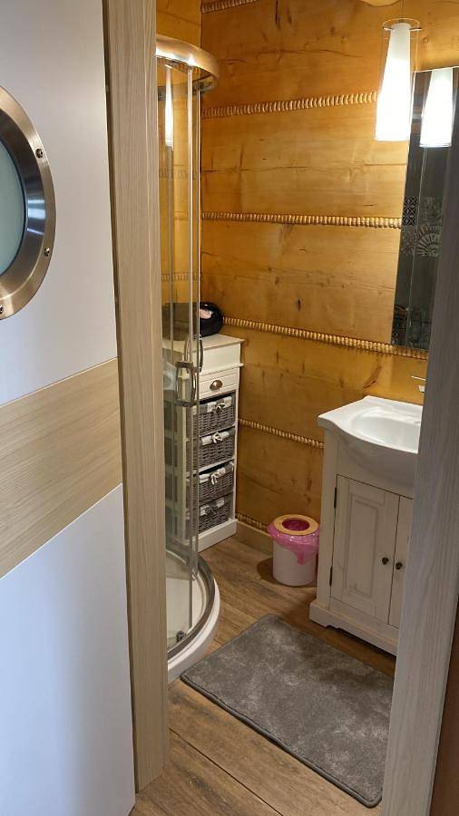 Chalet pour 2 personnes, avec vue sur le lac et vue ainsi que terrasse et jardin en Pologne - 3