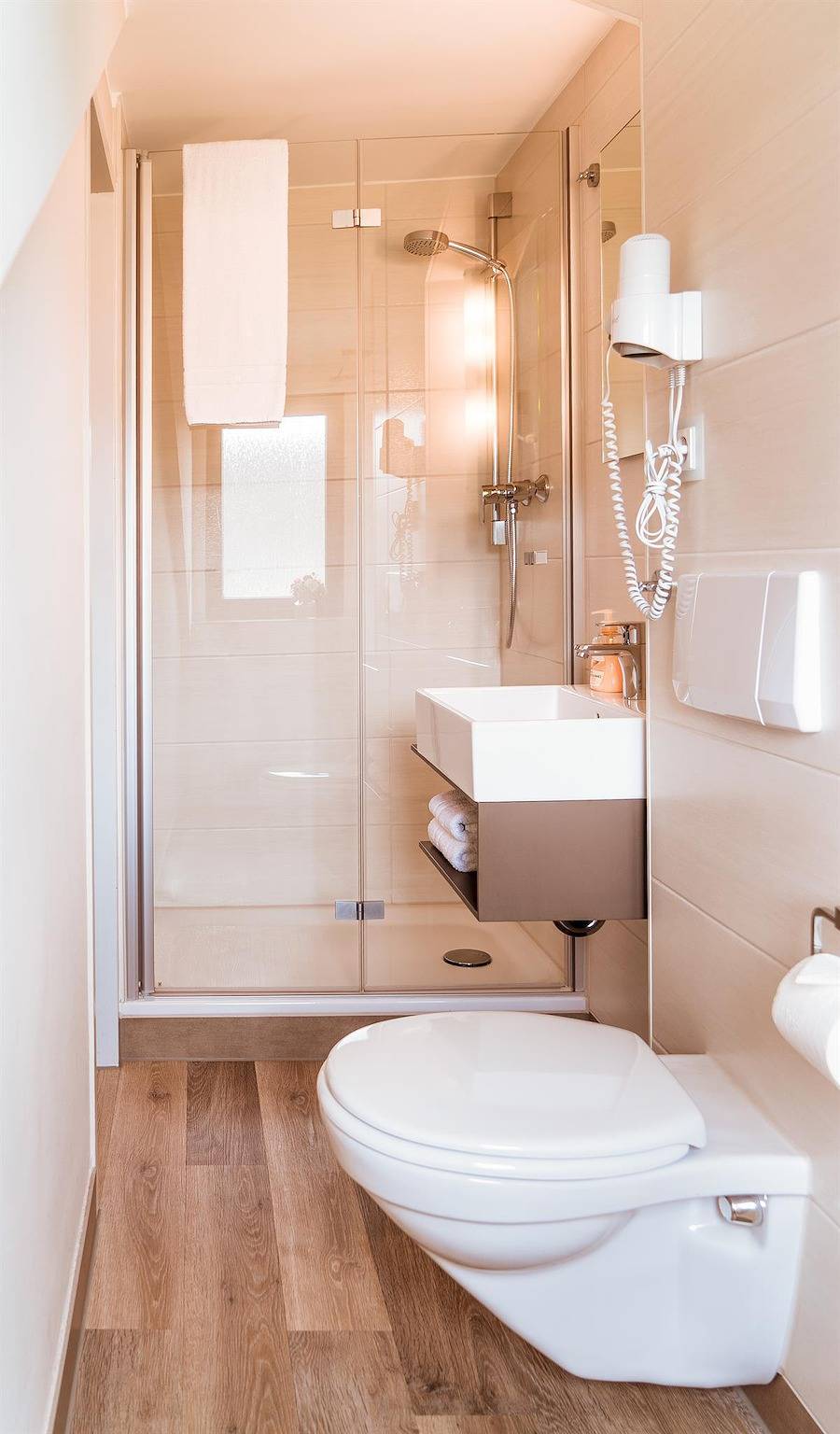 Doppelzimmer, Dusche, Wc in Altenberg, Osterzgebirge