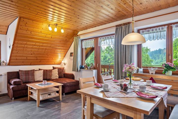 Ferienwohnung für 5 Personen, mit Garten