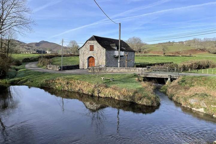 Location de vacances pour 6 personnes, avec balcon à Aramits
