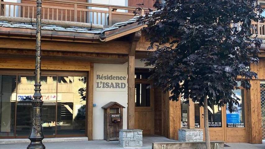 Gîte pour 13 personnes, avec balcon dans Courchevel 1550 - 2