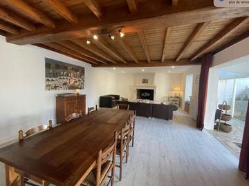 Gîte pour 9 personnes dans Yves