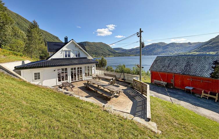 Ferienhaus für 9 Personen in Vanylven