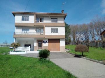 Maison d’hôte pour 3 personnes, avec terrasse ainsi que vue et jardin à Portomarín