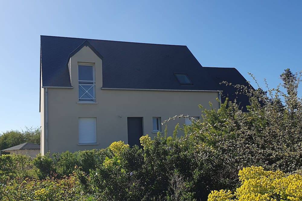 Le gîte de la grange de dîme. Gite tout confort à 1 km du phare de Gatteville in Gatteville-le-Phare, Région de Cherbourg