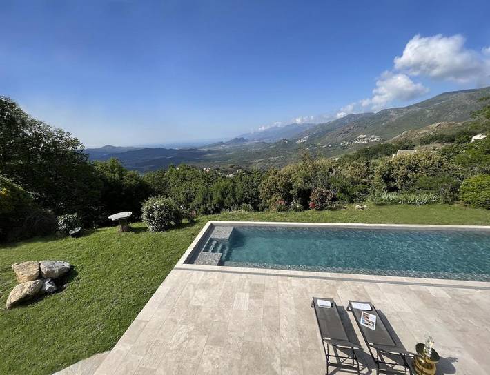 Location de vacances pour 14 personnes, avec sauna et jardin ainsi que vue et piscine, adapté aux familles à Vallecalle - 2