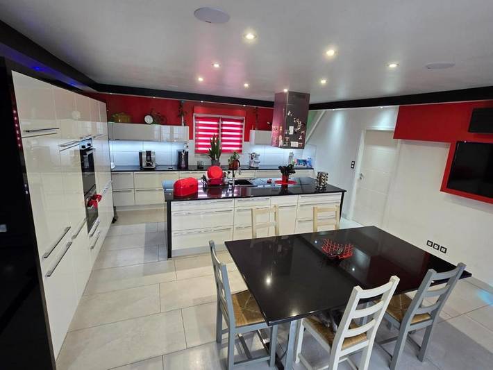 Ferienhaus für 10 Personen, mit Terrasse und Ausblick sowie Sauna in Colmar