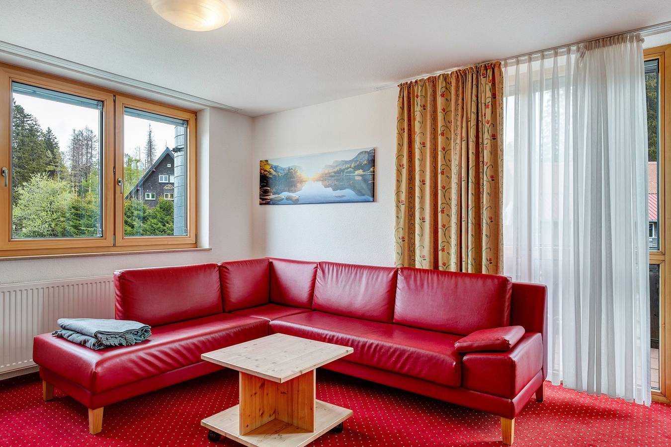 Ganze Wohnung, Wohnung direkt an der Skipiste und Bergbahn, 7 Betten, 3 Bäder, Ski in & Ski out am Feldberg! in Feldberg, Südschwarzwald