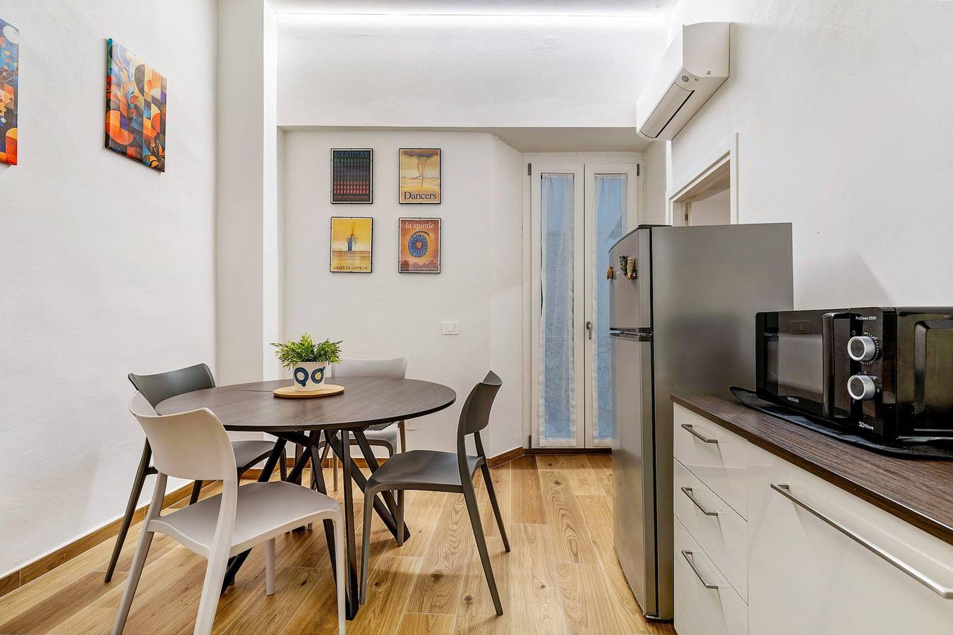 Apartamento entero, Apartamento 'Loggia Del Mazzei' con balcón, Wi-Fi y aire acondicionado in Prato, Provincia de Prato