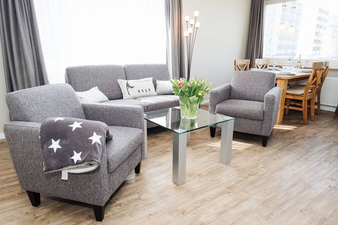 Ganze Wohnung, Moderne & neu renovierte Ferienwohnung, zentrums- & strandnah in Westerland, Sylt (Gemeinde)