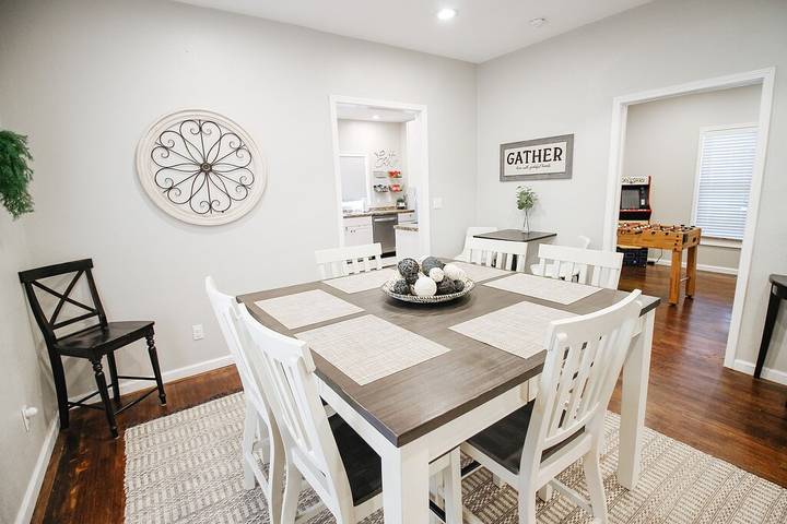 Vacation rental for 10 people, with terrace and yard in Wichita