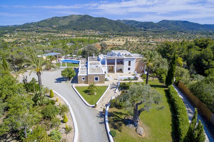 Villa for 12 people, with garden - 1