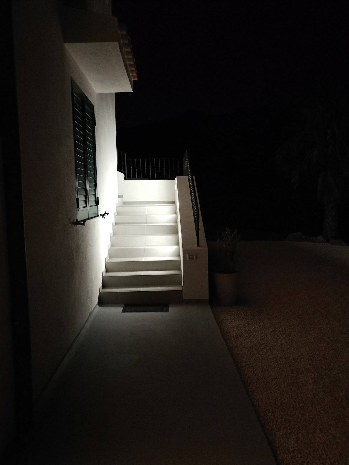 Entire apartment, Spacious Apartment in Montallegro with Stunning Views in Montallegro, Agrigento Province