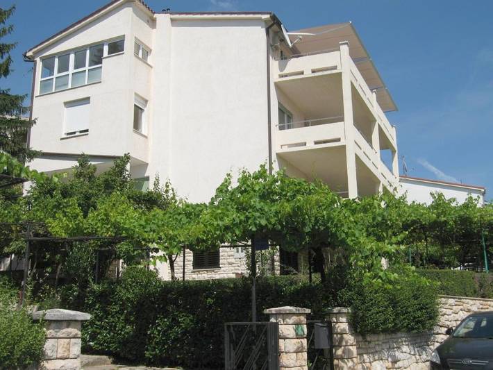 Maison d’hôte pour 2 personnes, avec piscine ainsi que jardin et vue à Pula - 4