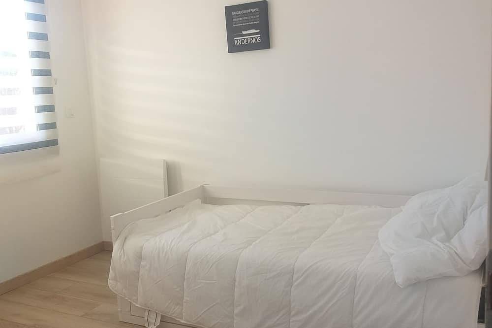 Villa with heated pool for 8 people in Arès, Arcachon und Umgebung