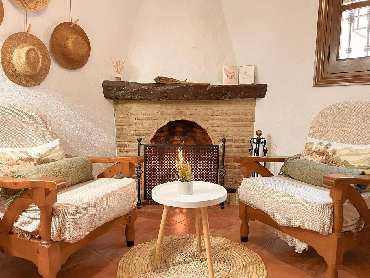 Casa Harillo: Casa Rural con Vistas a la Montaña y Wi-Fi in Genalguacil, Provincia de Málaga