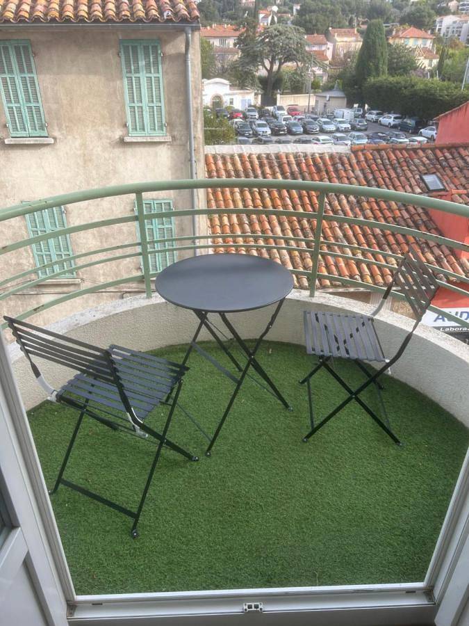 Gîte pour 2 personnes, avec balcon dans Casino De Cassis - 2