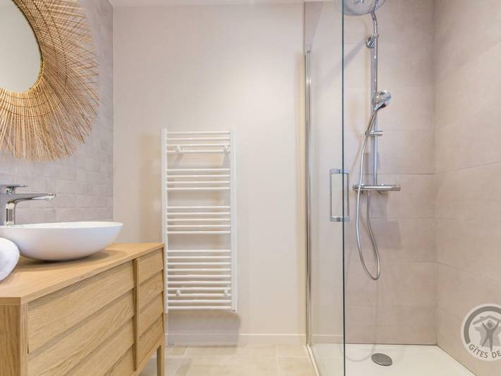 Gîte pour 4 personnes, avec jardin à Portbail - 4