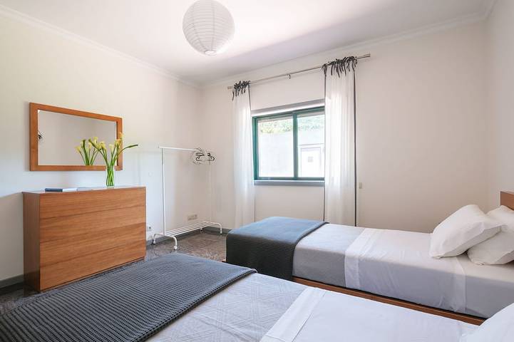 Atemberaubende 3-Bett-2-Bad-Villa über dem Fluss Douro / Porto Stadt - WIFI-Schlaf 6-10 in Raiva, Pedorido e Paraíso, Aveiro Distrikt