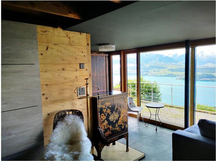 Ferienhaus für 4 Personen, mit Balkon/Terrasse und Whirlpool sowie Garten und Ausblick im Berner Oberland - 3
