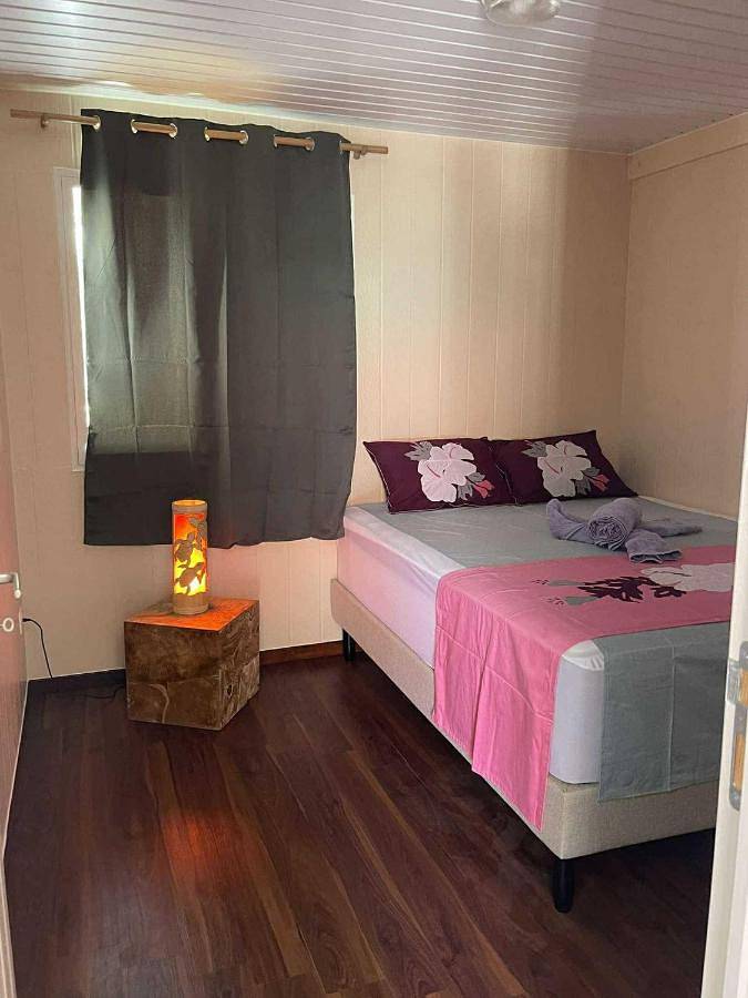 Location de vacances pour 4 personnes, avec terrasse ainsi que jardin et vue dans Fakarava - 2