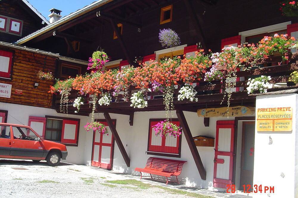Entire apartment, Apartment/ flat - Saint-Gervais in Saint-Gervais-les-Bains, Pays du Mont-Blanc