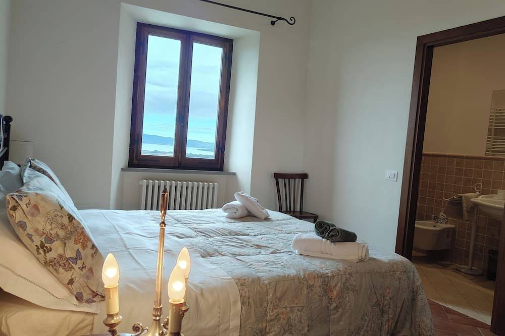 La Casa In Piazza in Panicale, Lake Trasimeno