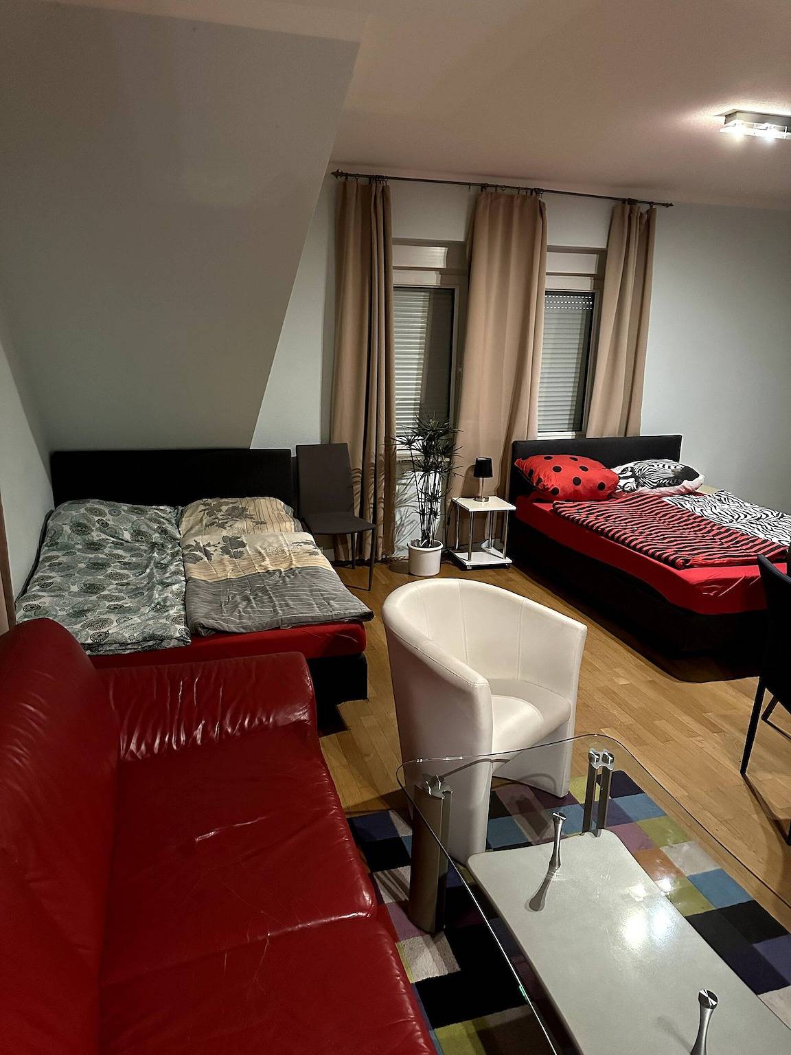Ganze Wohnung, Großes Apartment für 3-10 Personen nahe Halle und Leipzig in Landsberg (Saalekreis), Saale-Unstrut Region