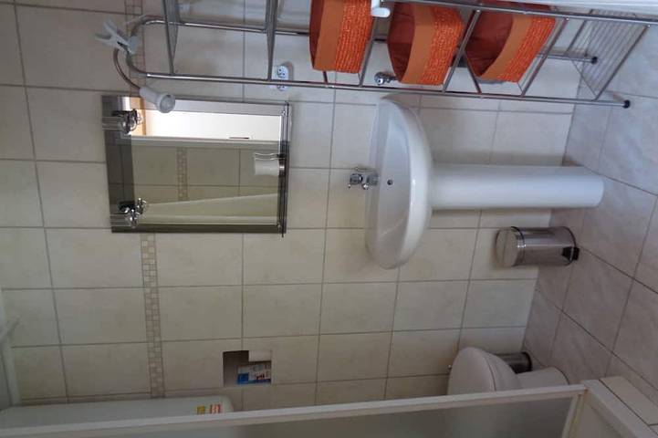 Appartement entier, Maison-studio avec chambre annexe, sur jardin   clos  arboré in Saint-Brevin-les-Pins, Côte de Jade