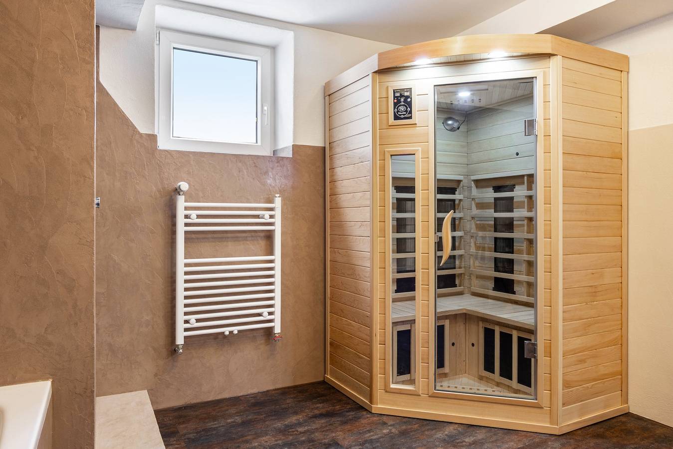 Ganze Wohnung, Ferienwohnung 'Krottenhill 2 ¼' mit Sauna, Garten und Wlan in Ingenried, Romantische Straße