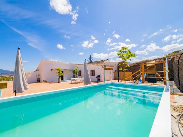 Finca für 8 Personen, mit Garten, kinderfreundlich in Coín