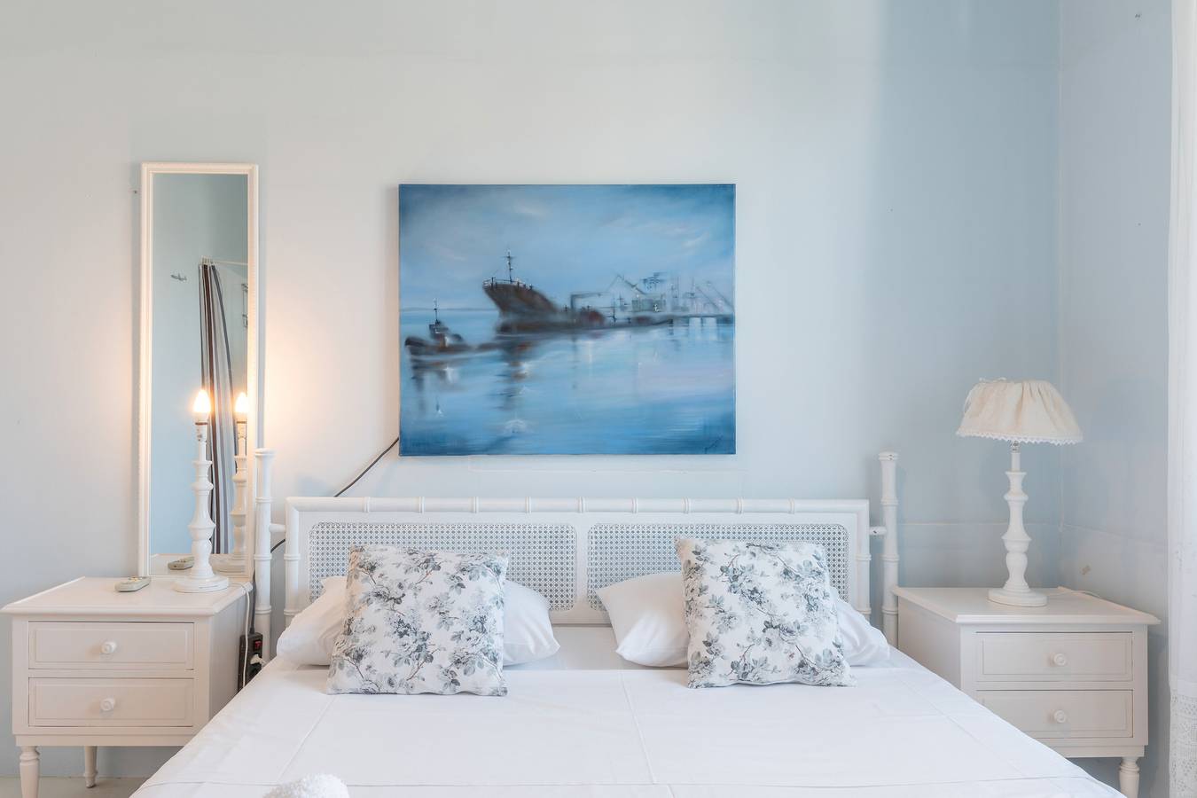 Entire apartment, Apartment 'Seaview House Upper Floor' with Sea View, Wi-Fi and Air Conditioning in Milos