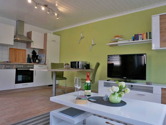 Ferienhaus für 2 Personen, mit Terrasse und Garten in Waren (Müritz)