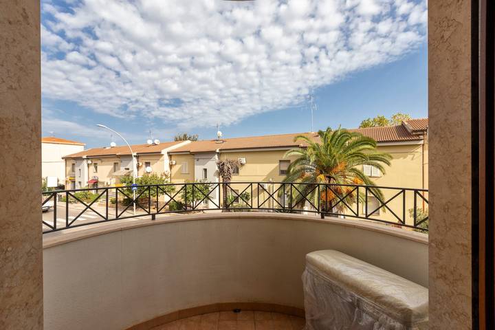 Entire apartment, Comfortable Apartment “Corallo” close to the Beach with A/C & Terrace in Lido San Giovanni, Alghero