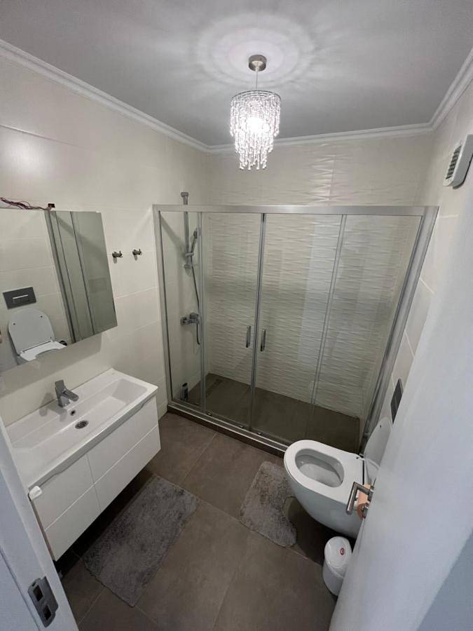 Appartement de vacances pour 2 personnes, avec balcon et jardin ainsi que vue et vue sur le lac