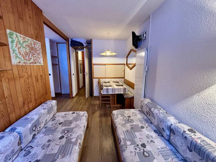 Gîte pour 4 personnes, avec terrasse dans Les Coches - 2
