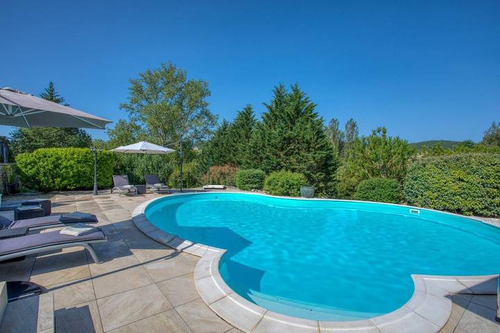 Location de vacances pour 2 personnes, avec piscine et jardin à Carlux - 4