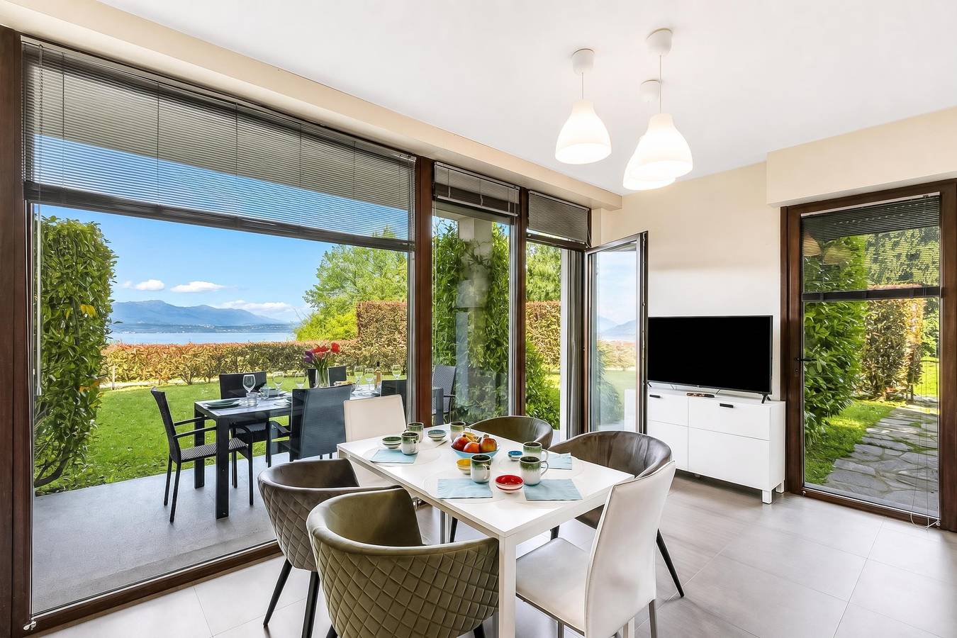 Ganze Wohnung, Aquavista Pool and Lake Maggiore View in Comune di Meina, Lago Maggiore (Piemont)
